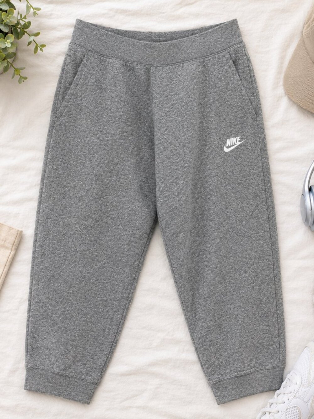 Nike Sportswear Gray Fleece Jogger Sweatpants Youth XL